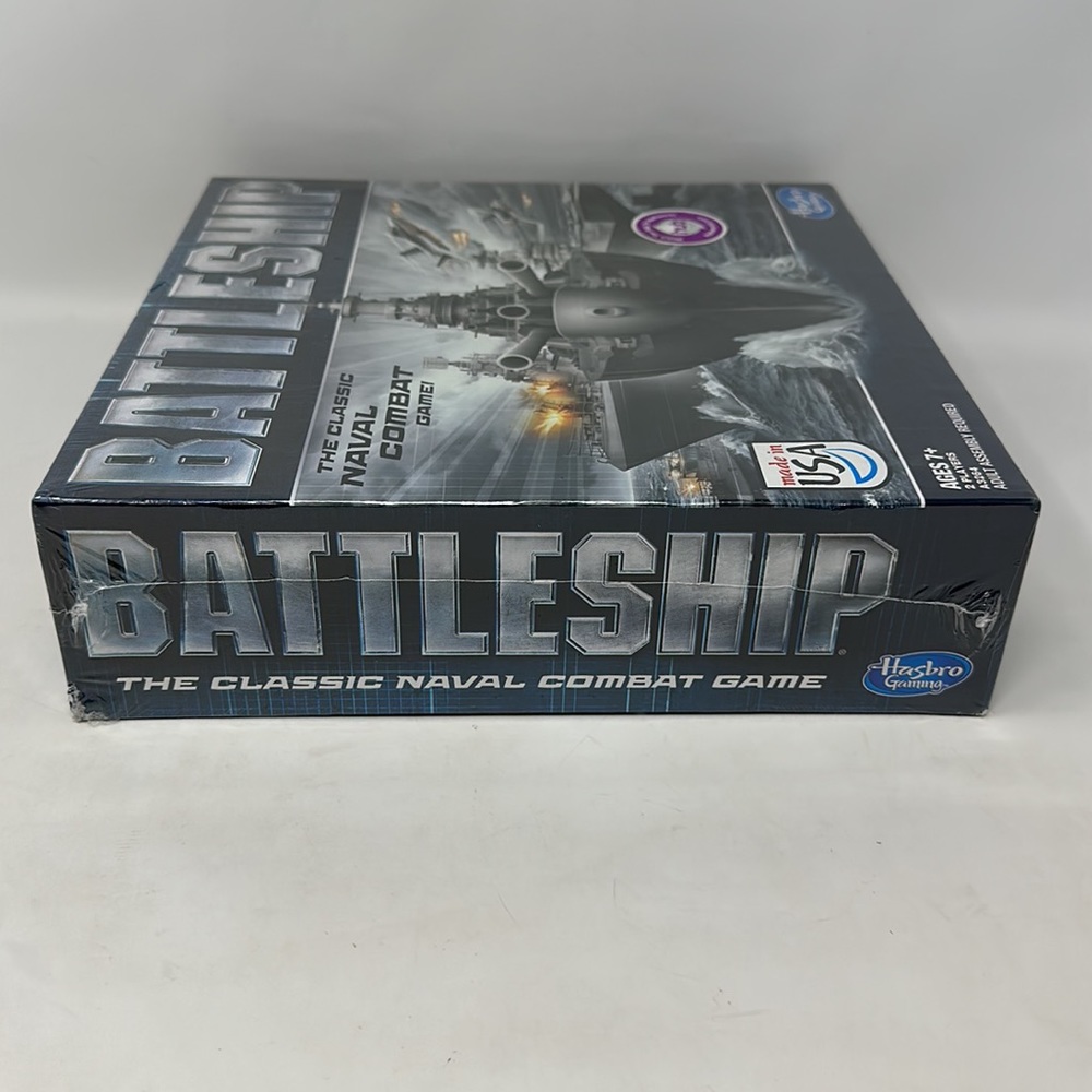 Hasbro NIB Battleship The Classic Naval Combat Game - Picture 9 of 10